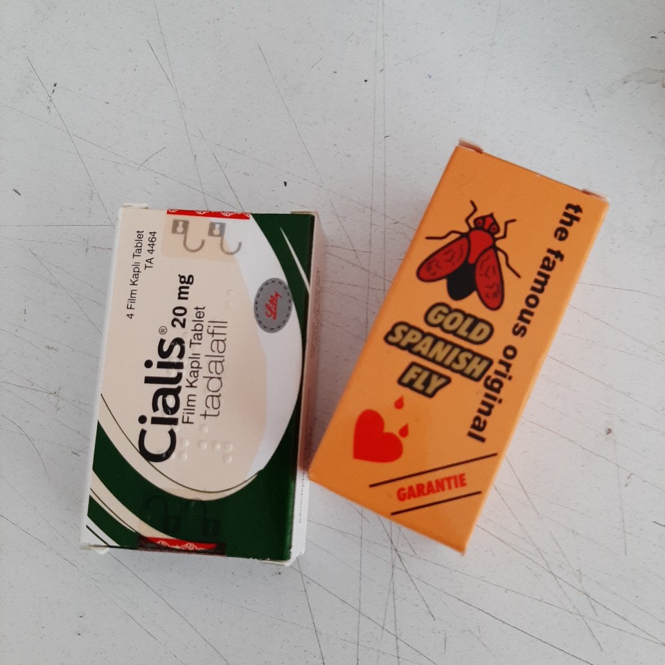 Cialis 20 Mg 4 Tablet + Gold Spanish Fly Bayan Azdırıcı Damla